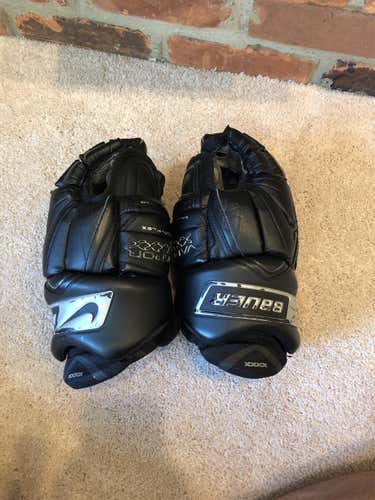 Bauer Vapor XXXX Gloves 14” Black
