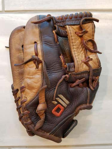 Nokona Youth SV1 Baseball Glove