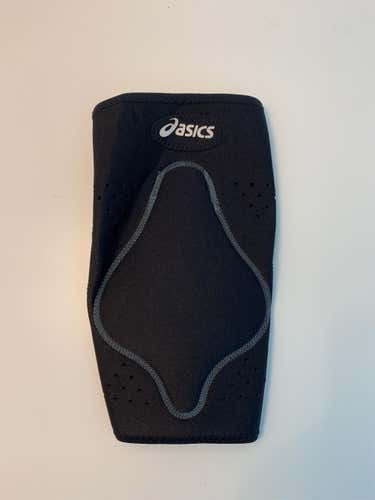Asics Wrestling Knee Pads