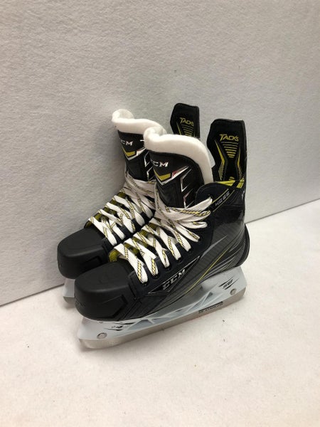 CCM Tacks 4092 Senior 6.5 EE - New In Box