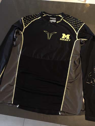 QUINN HUGHES MICHIGAN Game Used BAUER Premium Grip Top Senior Long Sleeve Shirt PRO STOCK