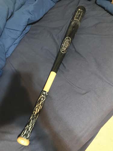 MLB Prime Ash Bat