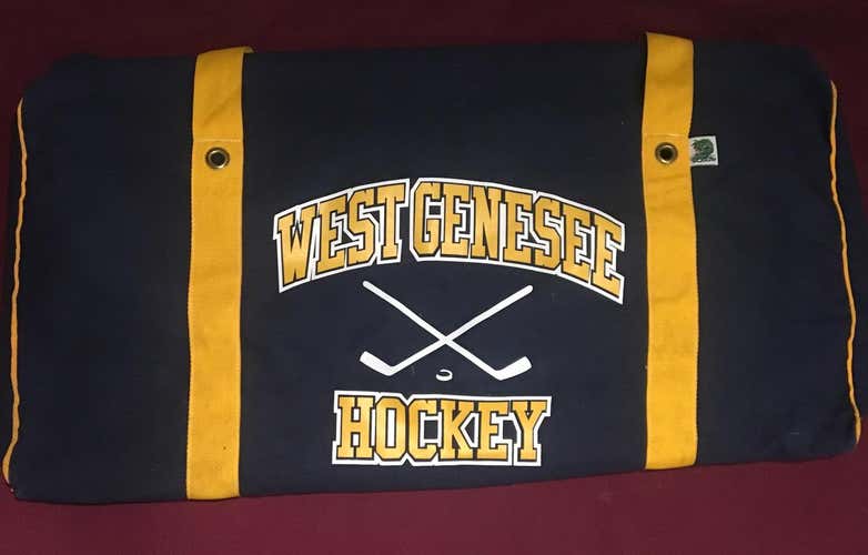 College Series Canvas NESSI Hockey Bag