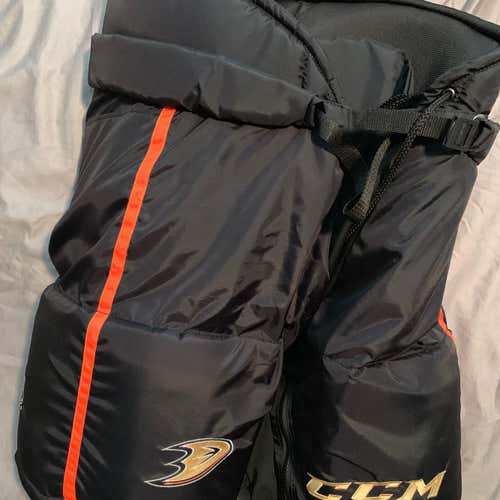 New CCM Girdle Senior Pro Stock