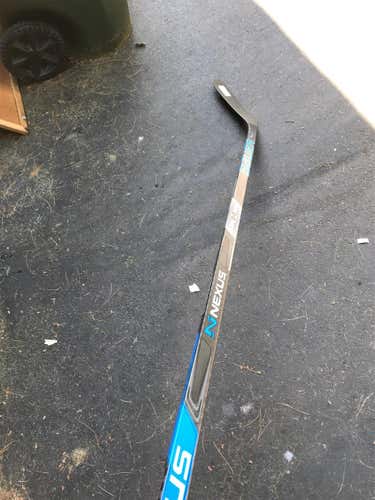 New Team Nexus Hockey Stick Lefty Mid