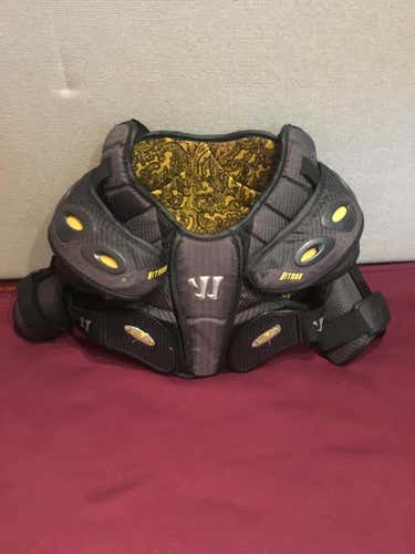 Warrior Hitman 8.0 Large Shoulder Pads