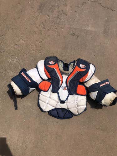 Vaughn Velocity V3 7300 Goalie Chest Protector Intermediate