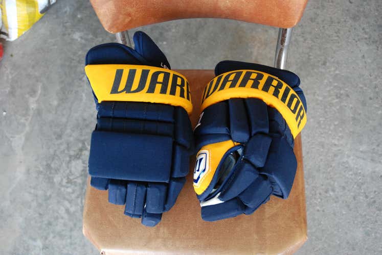 Warrior Franchise Gloves Pro Stock - NSH Legwand
