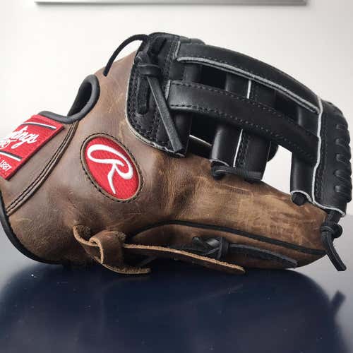 Heart of the Hide Baseball Glove Adult