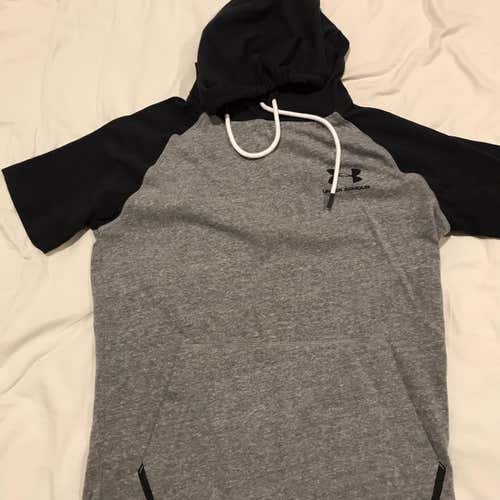 Under Armour Shortsleeve Hoodie