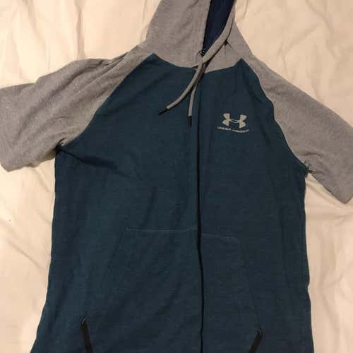 Under Armour Hooded Shirt