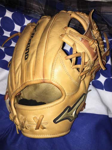 Global Elite Baseball Glove
