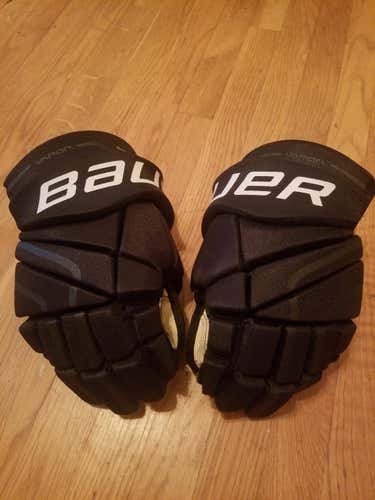 Bauer Vapor X60 Gloves Senior