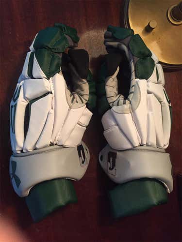 New Command II Pro Goalie Gloves