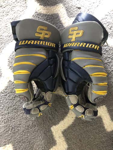 Warrior Evo Lacrosse Gloves