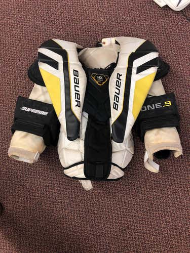 Bauer Supreme One.9 INT L Chest Protector