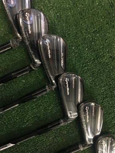New TaylorMade P790 Iron Set Righty 4-PW