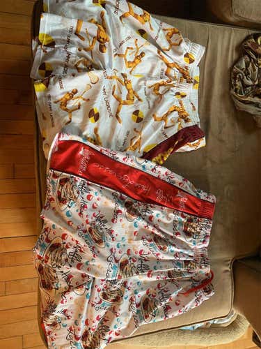 New  Flow Society Adult Shorts Size M