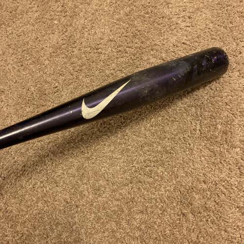 Rare Limited Edition Nike BBCOR 34/31