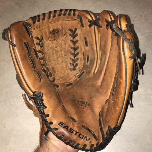 Easton Natural Series NAT141 14” Right Hand Thrower Baseball Glove