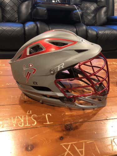 R Helmet