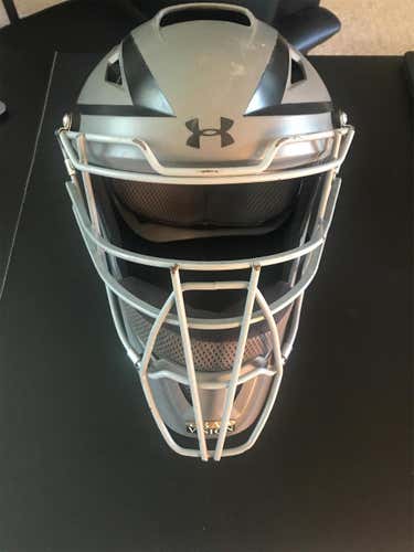 Converge Two-Tone Catchers Helmet Catcher's Mask Adult