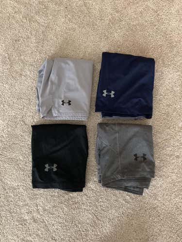 MAJOR BUNDLE - 4 pairs of Under Armour Shorts