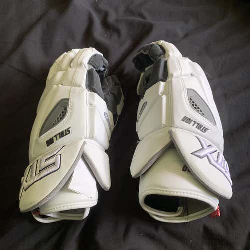 STX Stallion 500 Lacrosse Gloves (LIKE NEW)