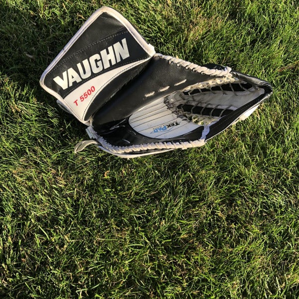 Vaughn Goalie Glove & Blocker Regular Intermediate