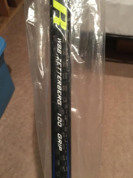 New Warrior Alpha QX Pro Hockey Stick Righty Mid Senior