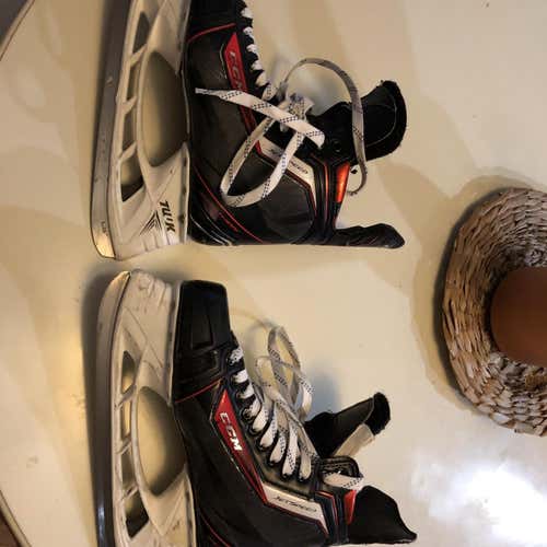 JetSpeed Hockey Skates Senior Pro Stock Size 9