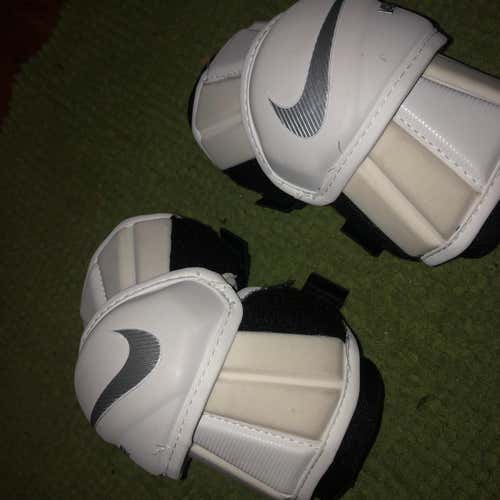 Nike Arm Pads