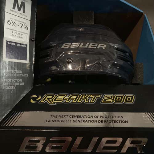 FS: Bauer Re-Akt 200 Helmet, MD, Navy