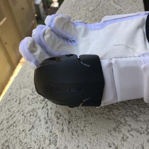 Removable Goalie Thumb Guard Protection