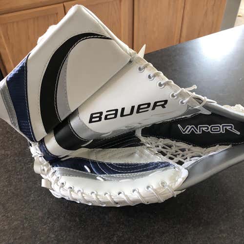 Bauer X50 Goalie Glove  Regular Intermediate