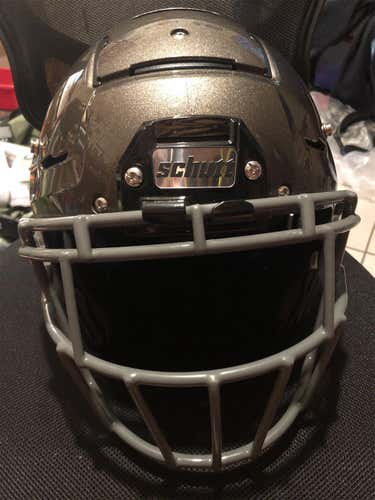 Schutt F7 VTD Adult Size Large Football Helmet