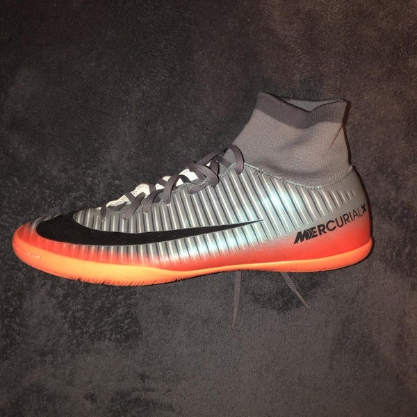 Nike Mercurial Victory VI CR7 indoor soccer cleats — Men's size 10