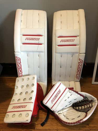 Passau Goalie Pads, Blocker, & Glove