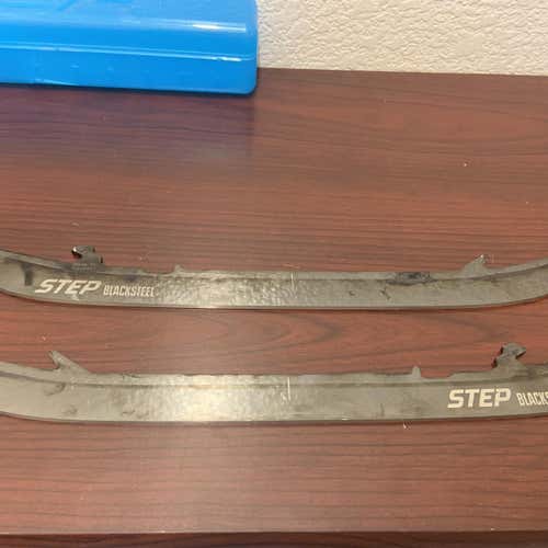 STEP Blacksteel 272 mm- Tuuk Lightspeed Edge