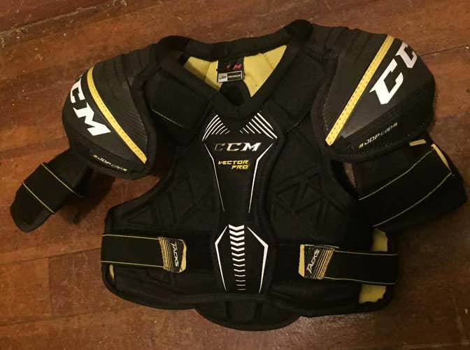 CCM Vector Pro Shoulder Pads