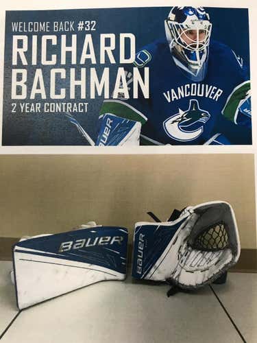Supreme 1S Goalie Glove & Blocker Regular Senior Pro Stock