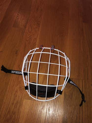 New Resistance Face Cage  Senior