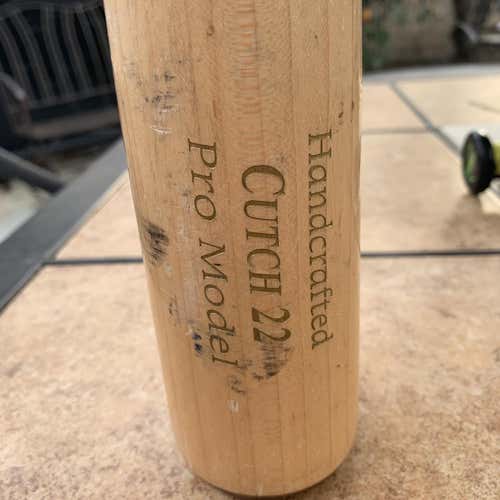 Cutch 22 Bat
