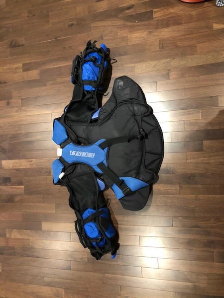 Vaughn Velocity V7 XF Pro Carbon Chest and Arm Protector Goalie Chest Protector Intermediate