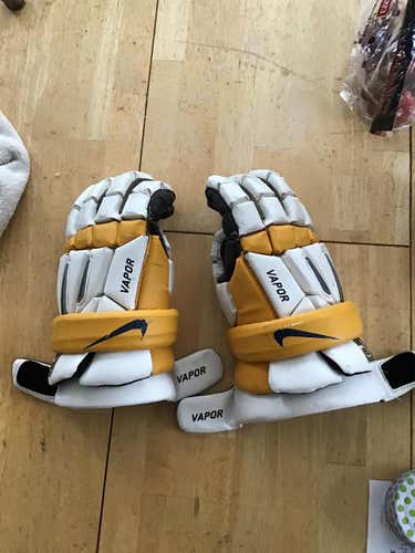 Vapor Lacrosse Gloves