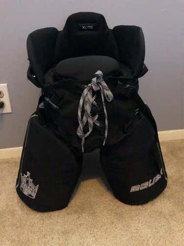 LA Jr. Kings Junior XL Hockey Pants