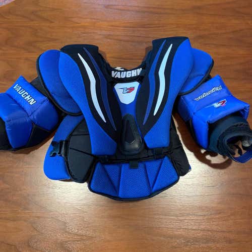Vaughn V7 XF Int Goalie Chest Protector Intermediate