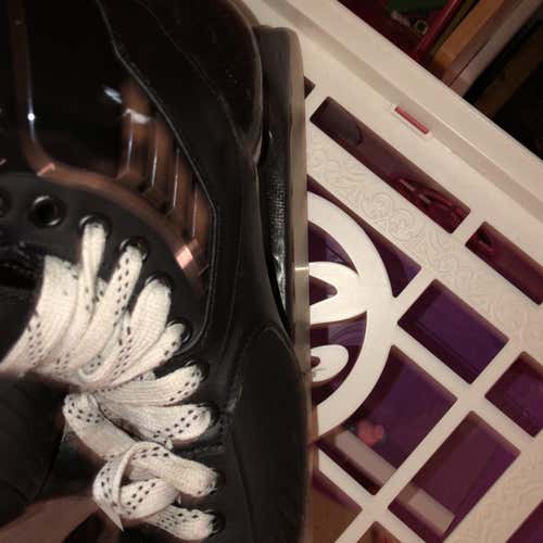 True Hockey Goalie Skates Senior Pro Stock Size 10.5