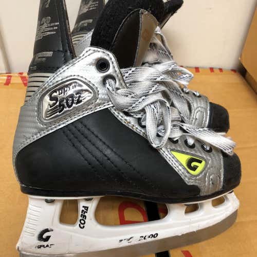 Supra 502 Hockey Skates Junior Size 1.5