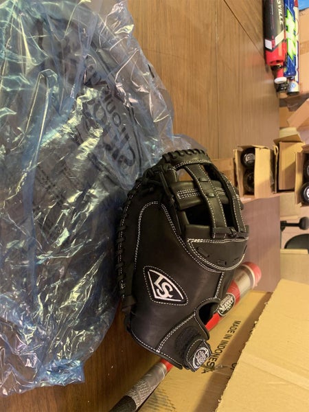 New Xeno Softball Glove Adult